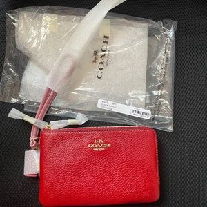 Double Corner Zip Wristlet in Colorblock Style 91622